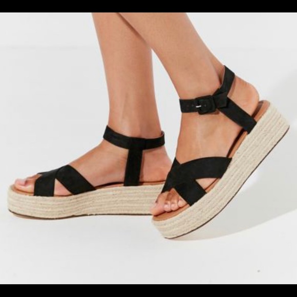 Urban Outfitters Shoes - Urban Outfitters Cora Flatform Espadrille Sandal